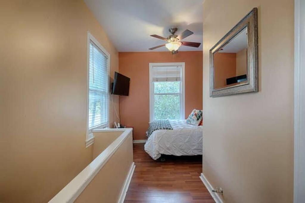 Centrally Located Cozy Tiny Loft, Near Acl, Sxsw, Zilker, 6Th Street Austin Dış mekan fotoğraf