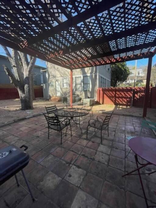 Centrally Located Cozy Tiny Loft, Near Acl, Sxsw, Zilker, 6Th Street Austin Dış mekan fotoğraf