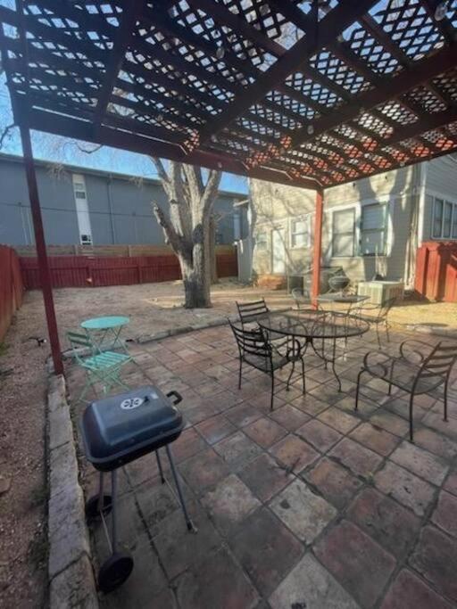 Centrally Located Cozy Tiny Loft, Near Acl, Sxsw, Zilker, 6Th Street Austin Dış mekan fotoğraf